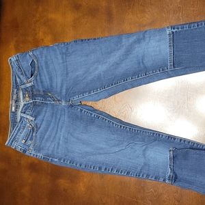 LEVI'S Mid rise skinny size w4/27 L30